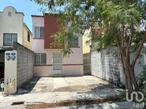 NEX-259377 - Casa en Venta, con 2 recamaras, con 1 baño, con 67 m2 de construcción en Portal de San Roque, CP 67277, Nuevo León.
