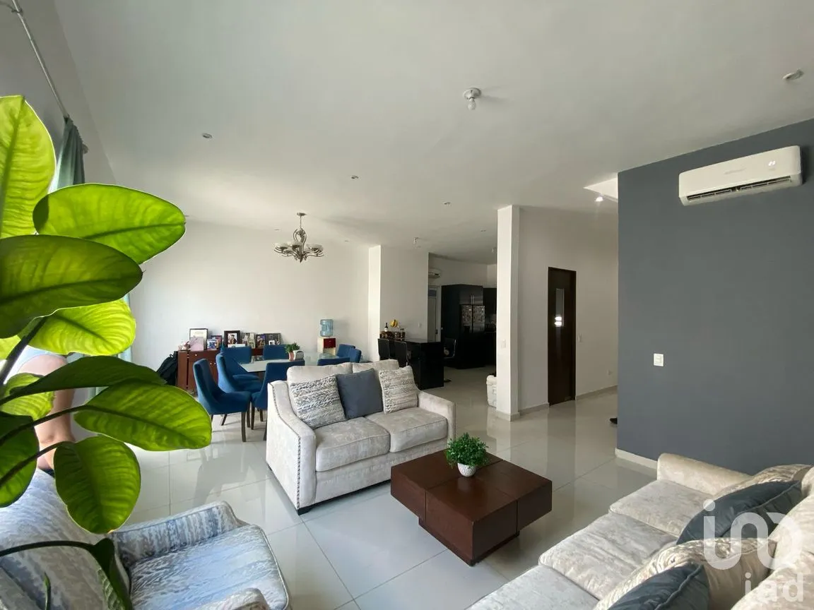 Casa en Venta en Privadas de Rinconada, Apodaca, Nuevo León | NEX-260163 | iad México | Foto 5 de 14