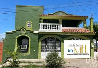 NEX-259142 - Casa en Venta, con 5 recamaras, con 4 baños, con 346 m2 de construcción en Buenos Aires, CP 80199, Sinaloa.
