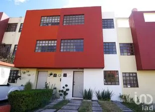 NEX-263623 - Casa en Venta, con 3 recamaras, con 1 baño, con 101 m2 de construcción.