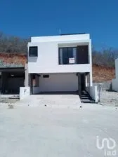 NEX-203658 - Casa en Venta, con 3 recamaras, con 2 baños, con 204 m2 de construcción en Real del Valle, CP 82124, Sinaloa.