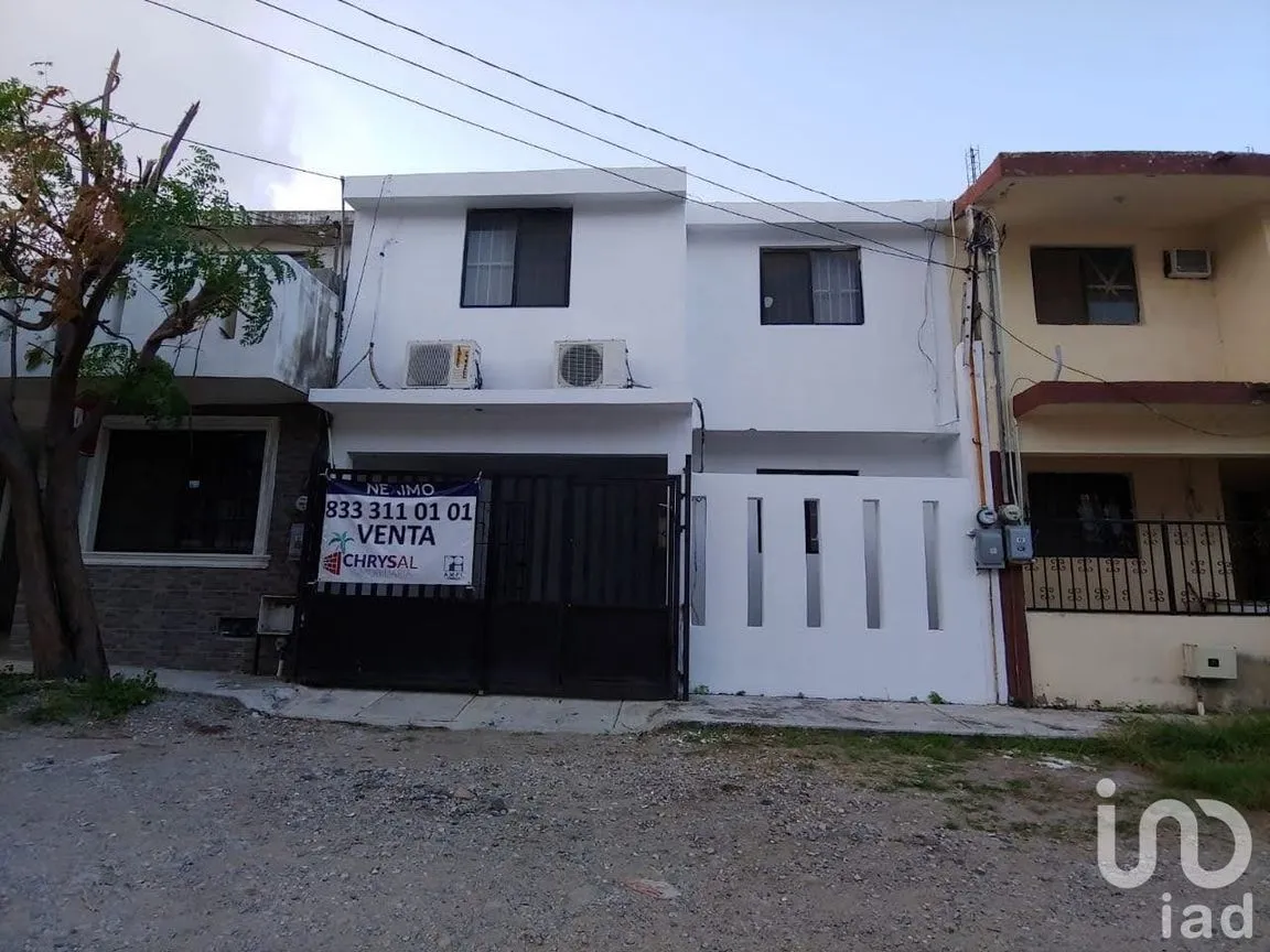 Casa en Venta en 16 de Septiembre, Ciudad Madero, Tamaulipas | NEX-30042 | iad México | Foto 1 de 17