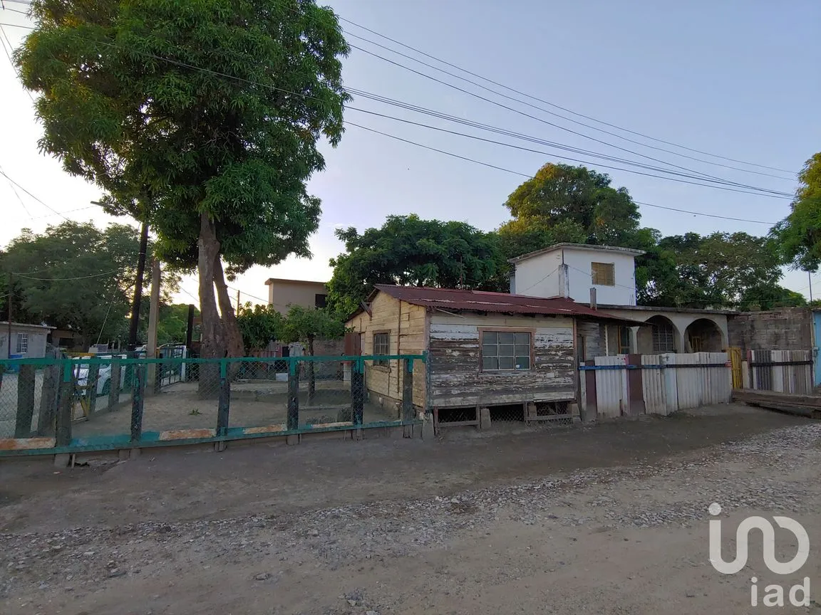 Casa en Venta en Tinaco, Ciudad Madero, Tamaulipas | NEX-35475 | iad México | Foto 3 de 3