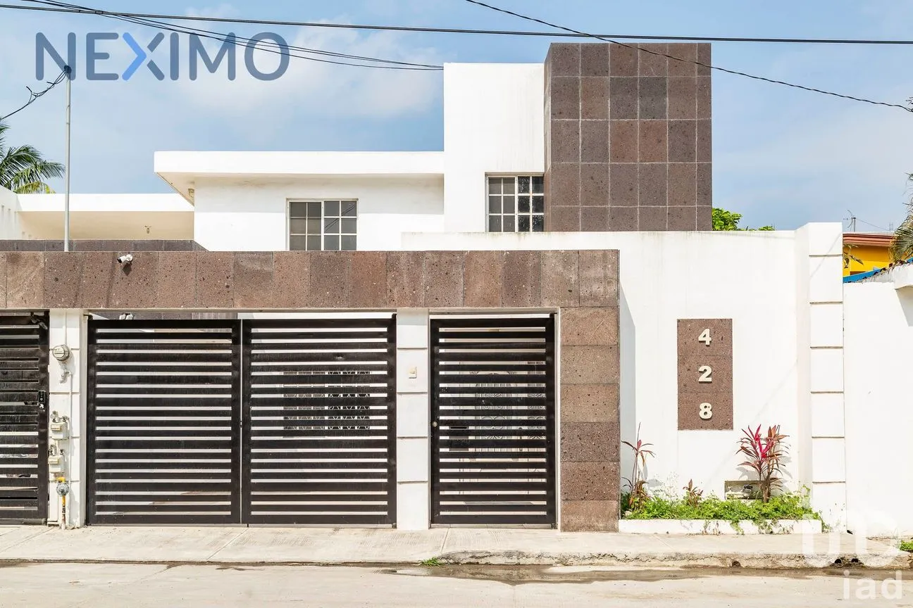 Casa en Venta en Laguna de la Puerta, Tampico, Tamaulipas | NEX-7135 | iad México | Foto 1 de 46