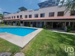 NEX-246824 - Casa en Venta, con 3 recamaras, con 3 baños, con 138 m2 de construcción.
