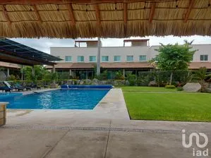 NEX-251779 - Casa en Renta, con 3 recamaras, con 3 baños, con 140 m2 de construcción.