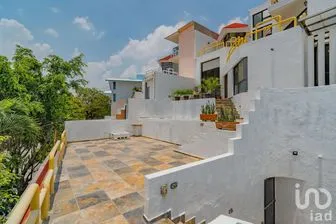 NEX-285611 - Casa en Venta, con 5 recamaras, con 6 baños, con 343 m2 de construcción en Lomas de Cuernavaca, CP 62584, Morelos.