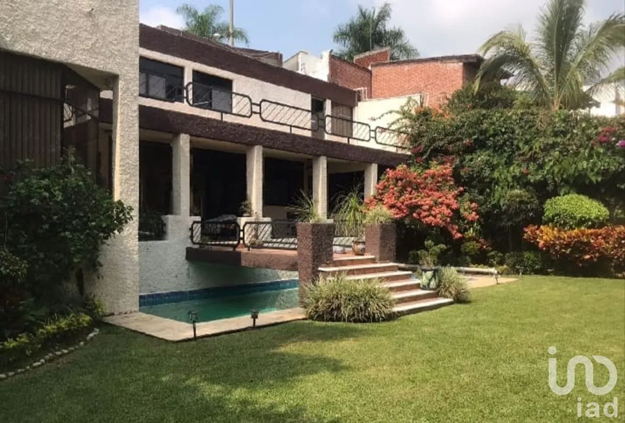 Casa en Venta en Palmira Tinguindin, Cuernavaca, Morelos | NEX-291201 | iad México | Foto 1 de 12