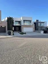 NEX-241533 - Casa en Venta, con 4 recamaras, con 6 baños, con 690 m2 de construcción en Misión de los Lagos, CP 32668, Chihuahua.