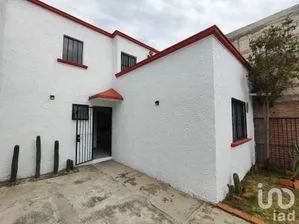 NEX-240746 - Casa en Renta, con 2 recamaras, con 1 baño, con 117 m2 de construcción en La Floresta, CP 76804, Querétaro.