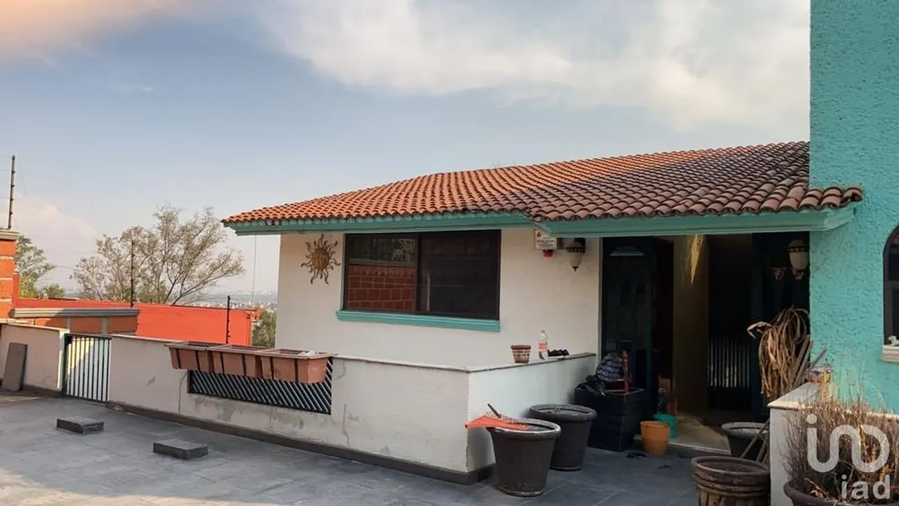 Casa en Venta en Vista del Valle Sección Bosques, Naucalpan de Juárez, México | NEX-237444 | iad México | Foto 2 de 10