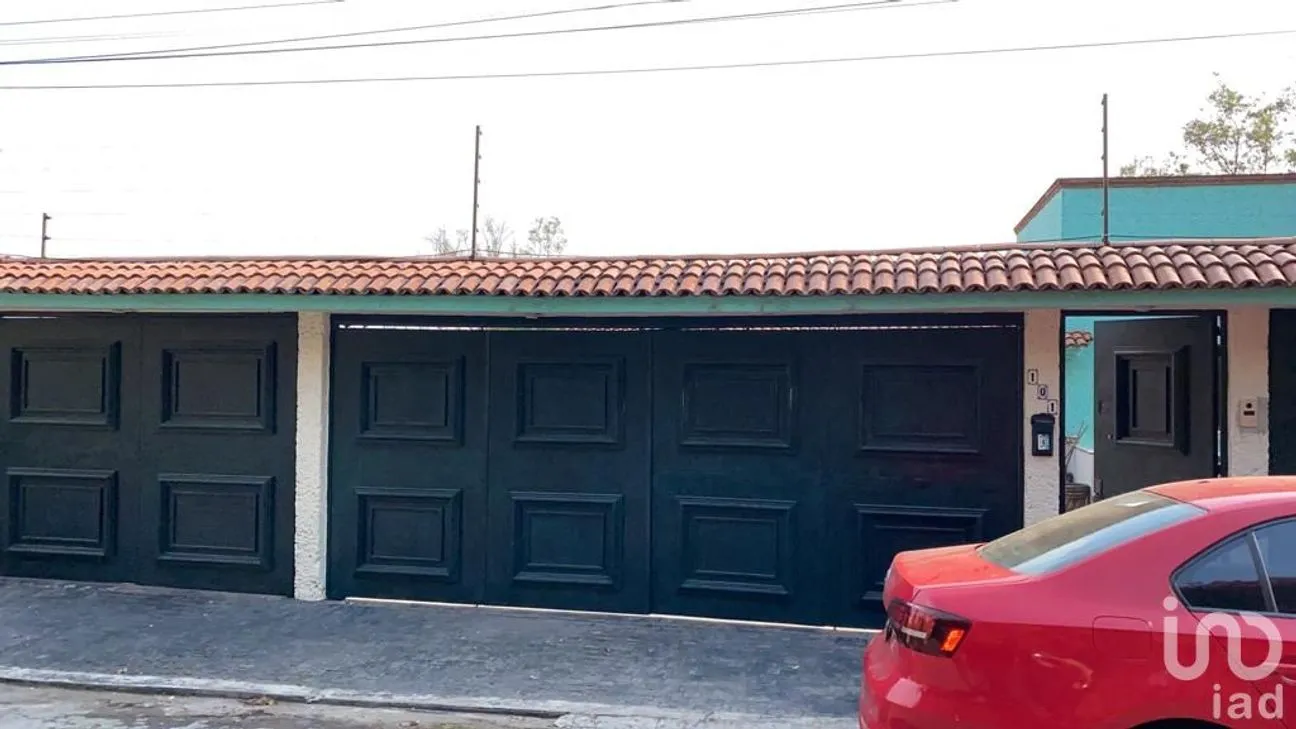 Casa en Venta en Vista del Valle Sección Bosques, Naucalpan de Juárez, México | NEX-237444 | iad México | Foto 1 de 10