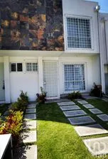 NEX-248983 - Casa en Venta, con 3 recamaras, con 2 baños, con 107 m2 de construcción en Del Río, CP 52773, México.