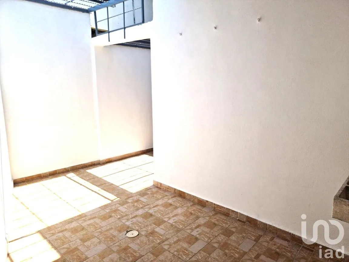 Casa en Venta en Jardines de la Hacienda, Querétaro, Querétaro | NEX-243186 | iad México | Foto 3 de 3