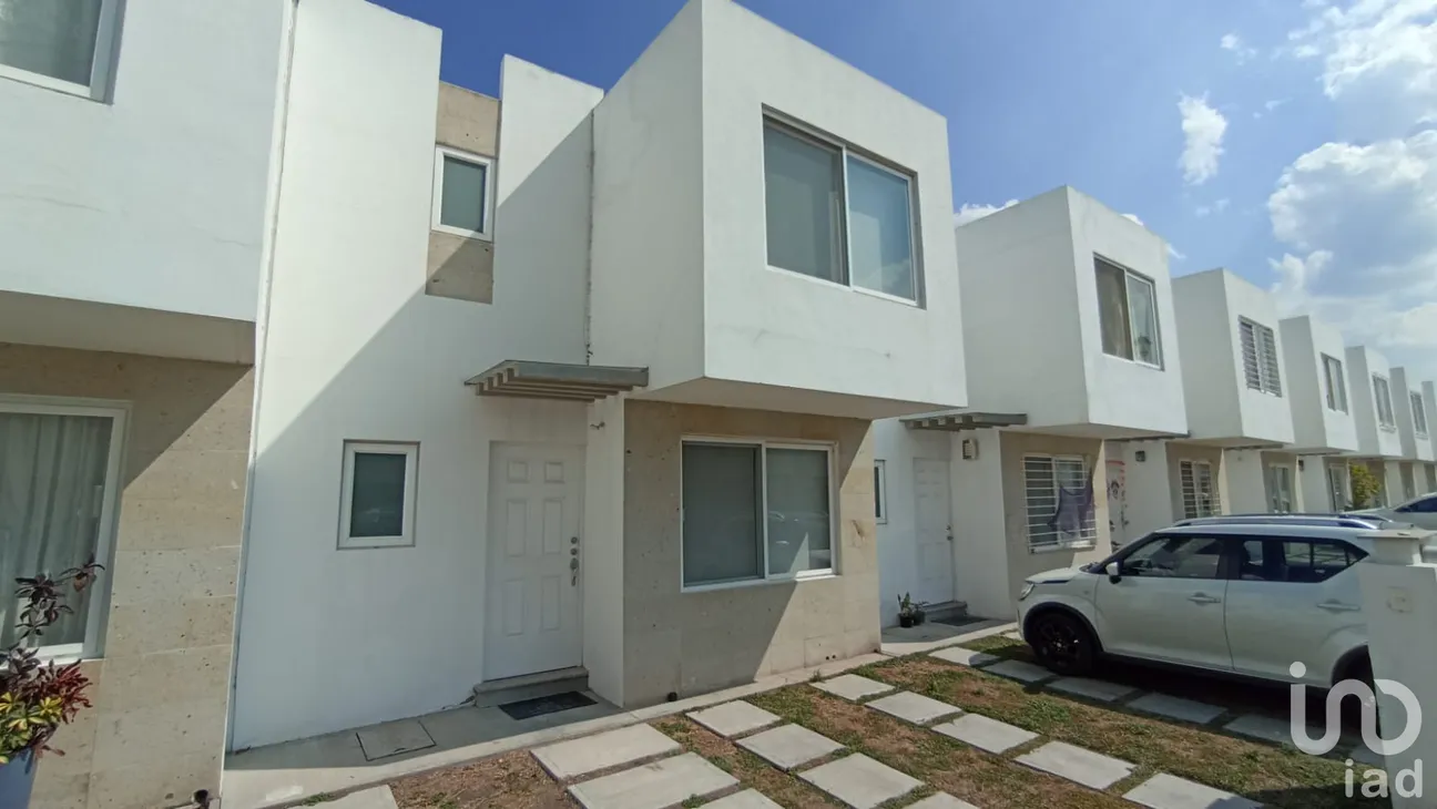 Casa en Venta en Paseos del Bosque, Corregidora, Querétaro | NEX-245179 | iad México | Foto 2 de 4