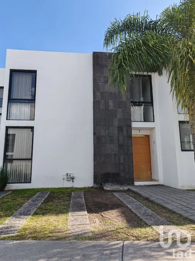 Casa en Venta en Juriquilla Santa Fe, Querétaro, Querétaro | NEX-256146 | iad México | Foto 1 de 16