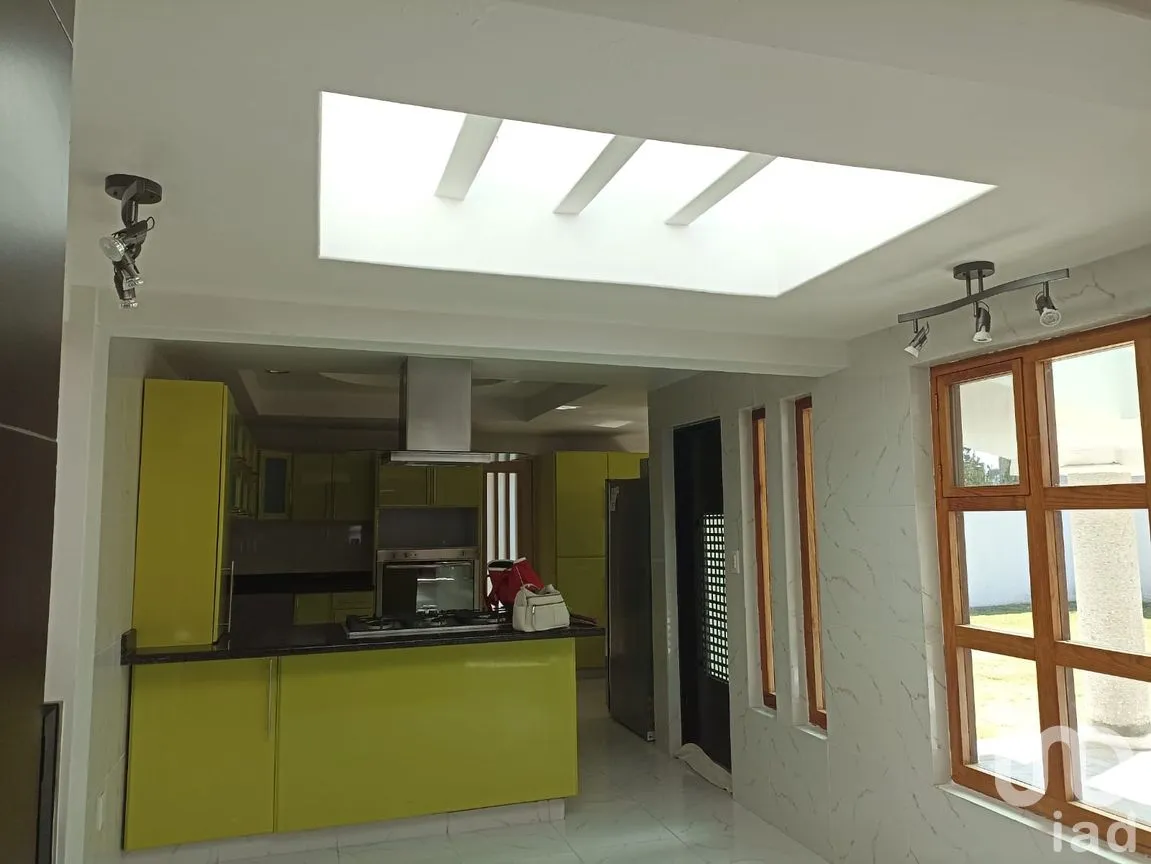 Casa en Venta en San Salvador Tizatlalli, Metepec, México | NEX-286042 | iad México | Foto 3 de 17