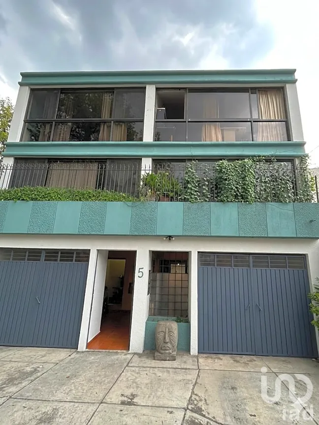 Casa en Venta en Villa Lázaro Cárdenas, Tlalpan, Ciudad de México | NEX-295619 | iad México | Foto 1 de 20