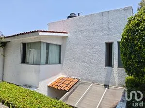 NEX-300098 - Casa en Venta, con 3 recamaras, con 2 baños, con 240 m2 de construcción en Tizampampano del Pueblo Tetelpan, CP 01780, Ciudad de México.
