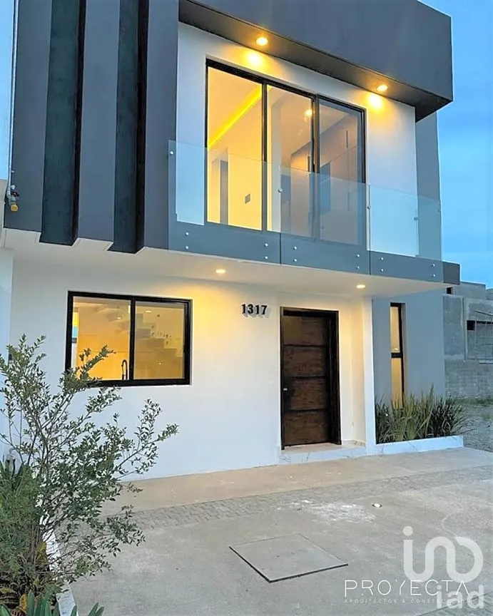 Casa en Venta en Adamar, Tlajomulco de Zúñiga, Jalisco | NEX-238476 | iad México | Foto 1 de 13