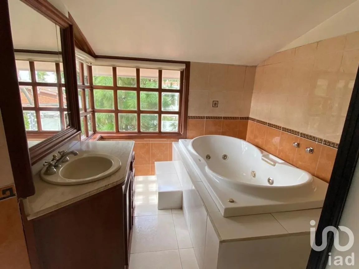 Casa en Venta en Bugambilias Country, Zapopan, Jalisco | NEX-240226 | iad México | Foto 7 de 13