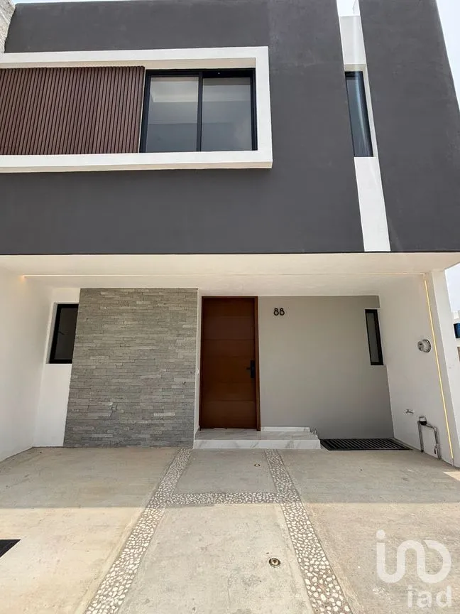 Casa en Venta en Adamar, Tlajomulco de Zúñiga, Jalisco | NEX-254458 | iad México | Foto 2 de 17