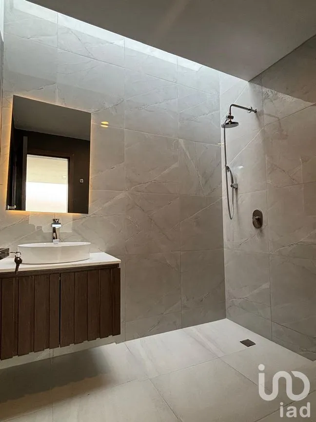 Casa en Venta en Adamar, Tlajomulco de Zúñiga, Jalisco | NEX-261690 | iad México | Foto 8 de 11