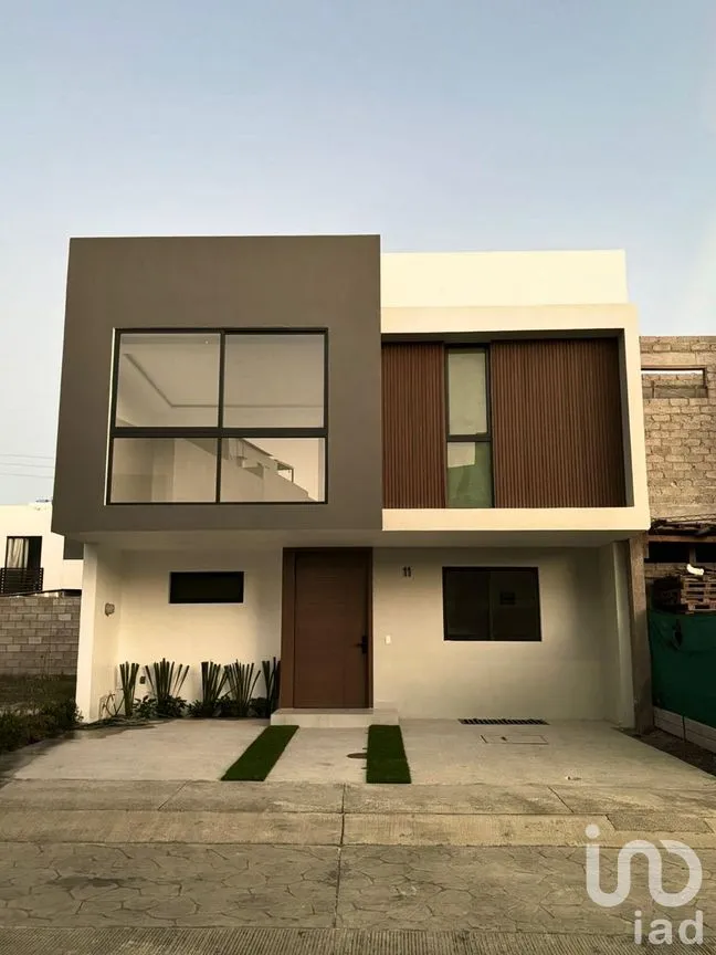 Casa en Venta en Adamar, Tlajomulco de Zúñiga, Jalisco | NEX-261690 | iad México | Foto 1 de 11