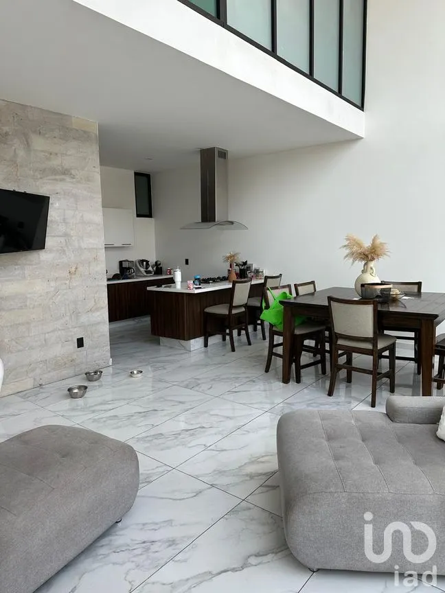 Casa en Venta en San Agustín, Tlajomulco de Zúñiga, Jalisco | NEX-291955 | iad México | Foto 2 de 13