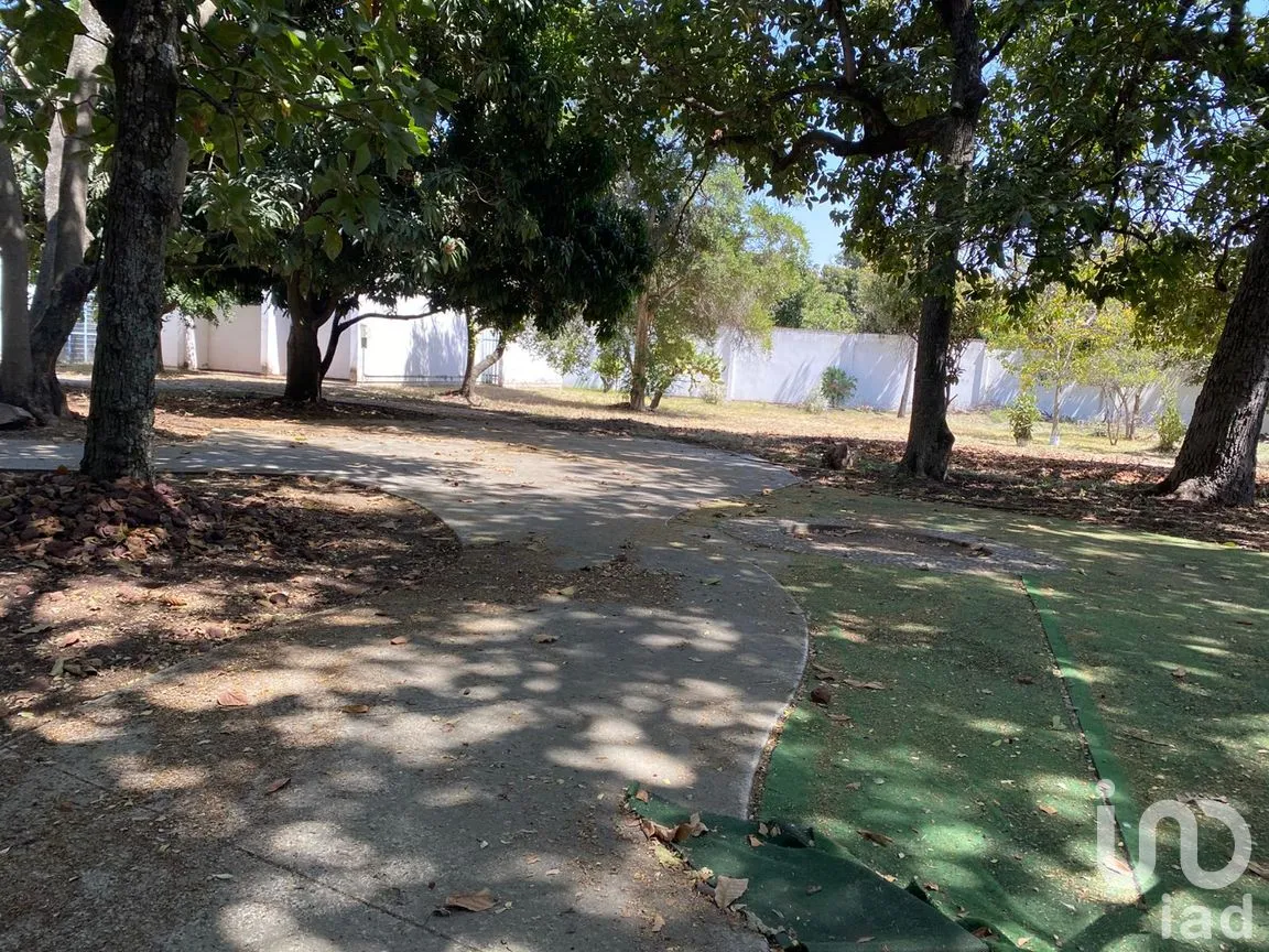 Casa en Venta en Los Gavilanes, Tlajomulco de Zúñiga, Jalisco | NEX-292710 | iad México | Foto 3 de 15