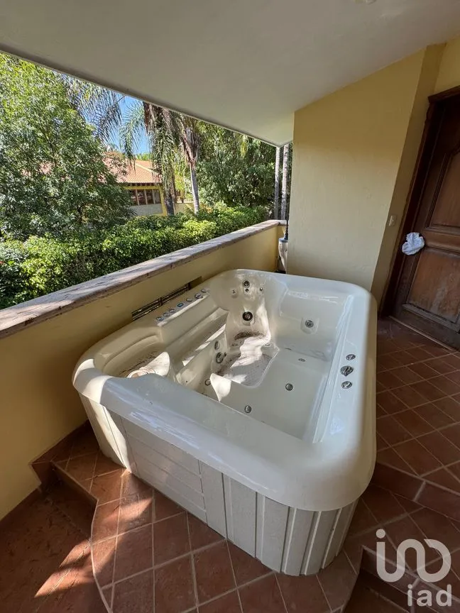 Casa en Venta en Bugambilias, Zapopan, Jalisco | NEX-303557 | iad México | Foto 14 de 15