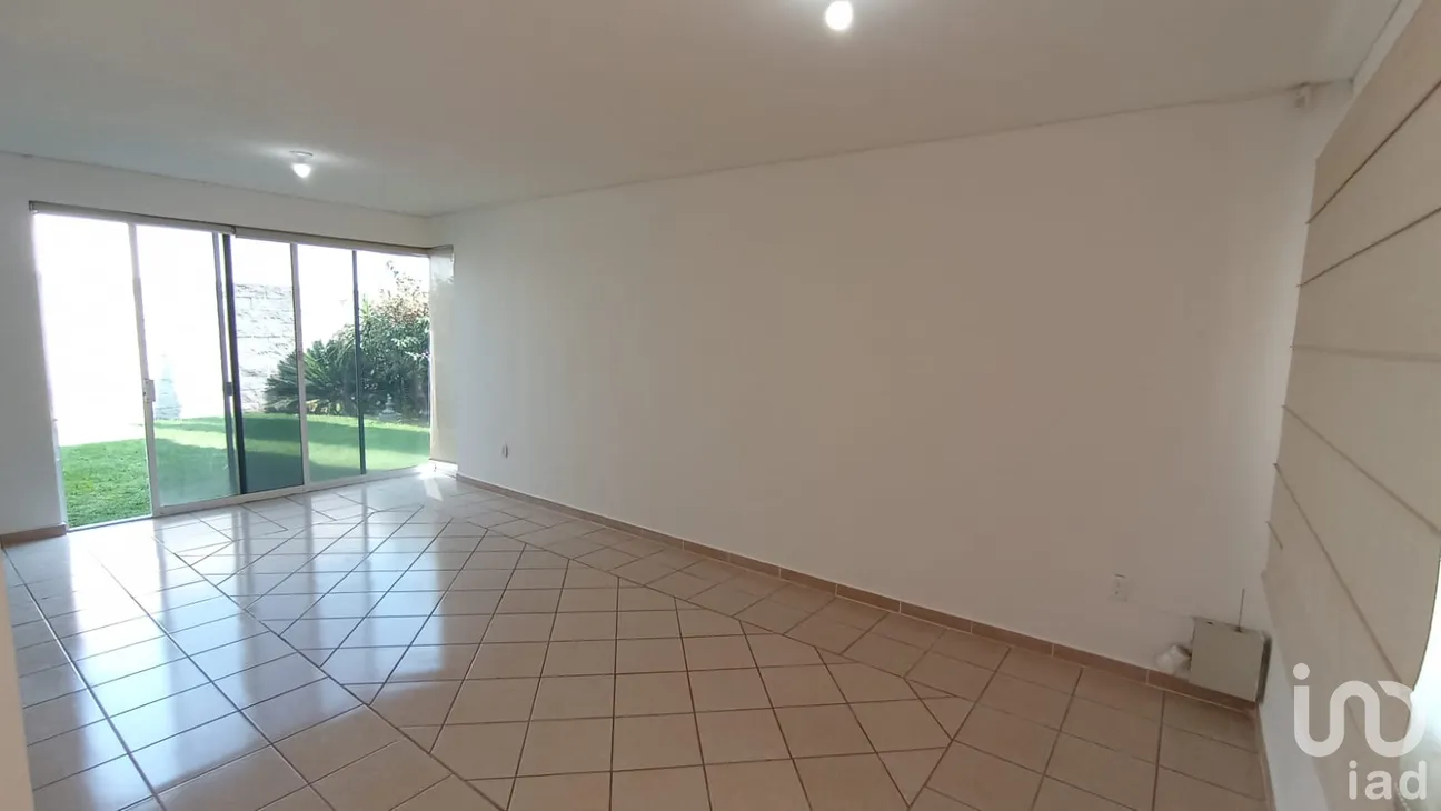 Casa en Venta en Real del Bosque, Corregidora, Querétaro | NEX-237933 | iad México | Foto 2 de 19