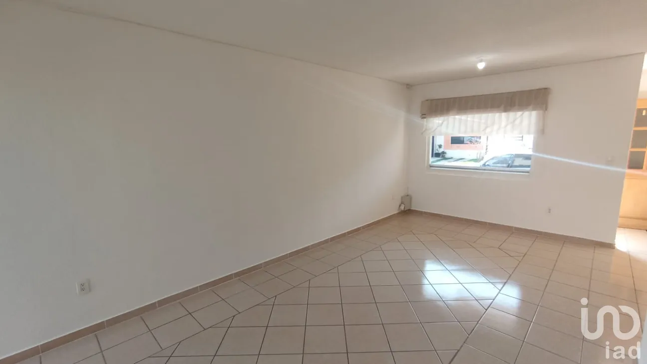 Casa en Venta en Real del Bosque, Corregidora, Querétaro | NEX-237933 | iad México | Foto 3 de 19