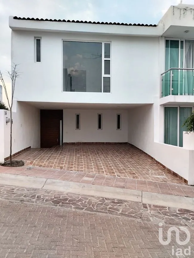 Casa en Venta en Praderas del Bosque, Corregidora, Querétaro | NEX-239413 | iad México | Foto 1 de 20