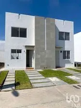 NEX-240848 - Casa en Venta, con 2 recamaras, con 1 baño, con 62 m2 de construcción en Sendas Residencial, CP 76246, Querétaro.