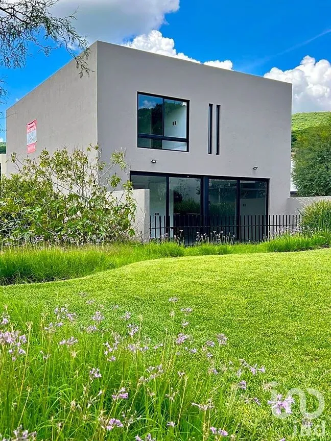 Casa en Venta en Altozano el Nuevo Querétaro, Querétaro, Querétaro | NEX-241940 | iad México | Foto 1 de 23