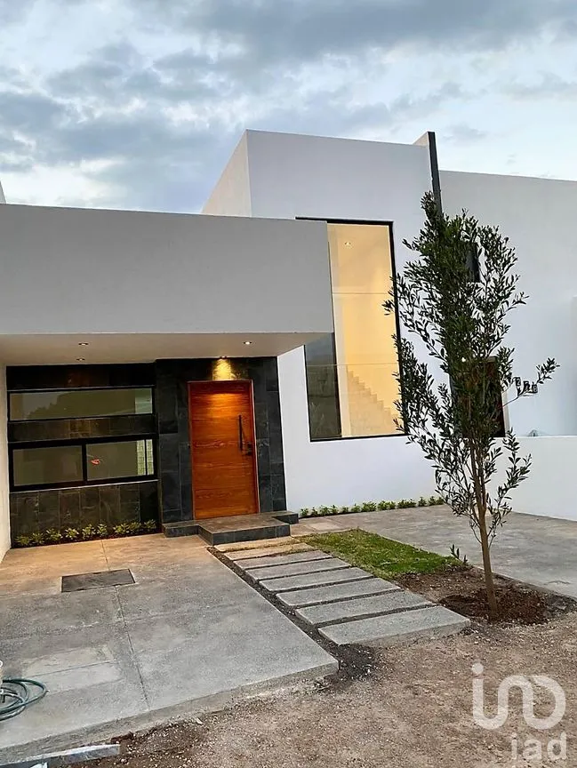 Casa en Venta en Cañadas del Arroyo, Corregidora, Querétaro | NEX-242339 | iad México | Foto 2 de 16