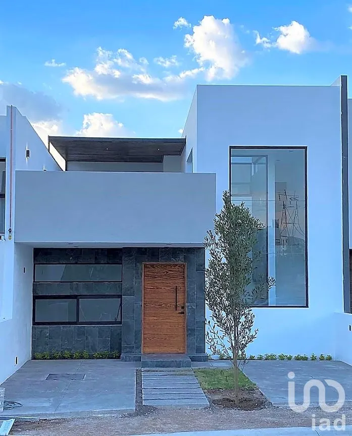 Casa en Venta en Cañadas del Arroyo, Corregidora, Querétaro | NEX-242339 | iad México | Foto 1 de 16