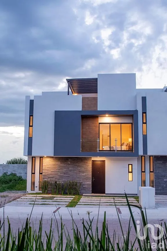 Casa en Venta en Cañadas del Arroyo, Corregidora, Querétaro | NEX-247516 | iad México | Foto 2 de 20