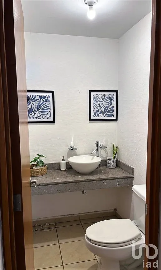 Casa en Venta en San José de los Olvera, Corregidora, Querétaro | NEX-252383 | iad México | Foto 3 de 11