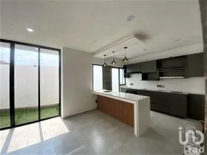 NEX-256320 - Casa en Venta, con 3 recamaras, con 3 baños, con 171 m2 de construcción en Pedregal de Schoenstatt, CP 76904, Querétaro.