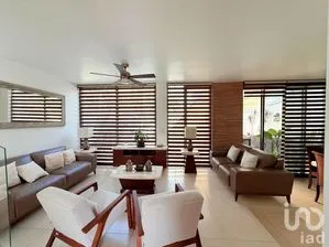 NEX-286961 - Casa en Venta, con 3 recamaras, con 2 baños, con 269 m2 de construcción en Felipe Carrillo Puerto, CP 76138, Querétaro.