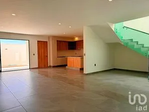 NEX-287780 - Casa en Venta, con 3 recamaras, con 2 baños, con 190 m2 de construcción en Arroyo Hondo, CP 76922, Querétaro.