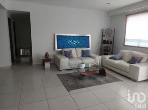 NEX-253125 - Departamento en Venta, con 2 recamaras, con 2 baños, con 117 m2 de construcción.
