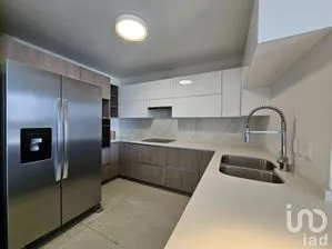 NEX-252180 - Departamento en Renta, con 2 recamaras, con 2 baños, con 113 m2 de construcción.