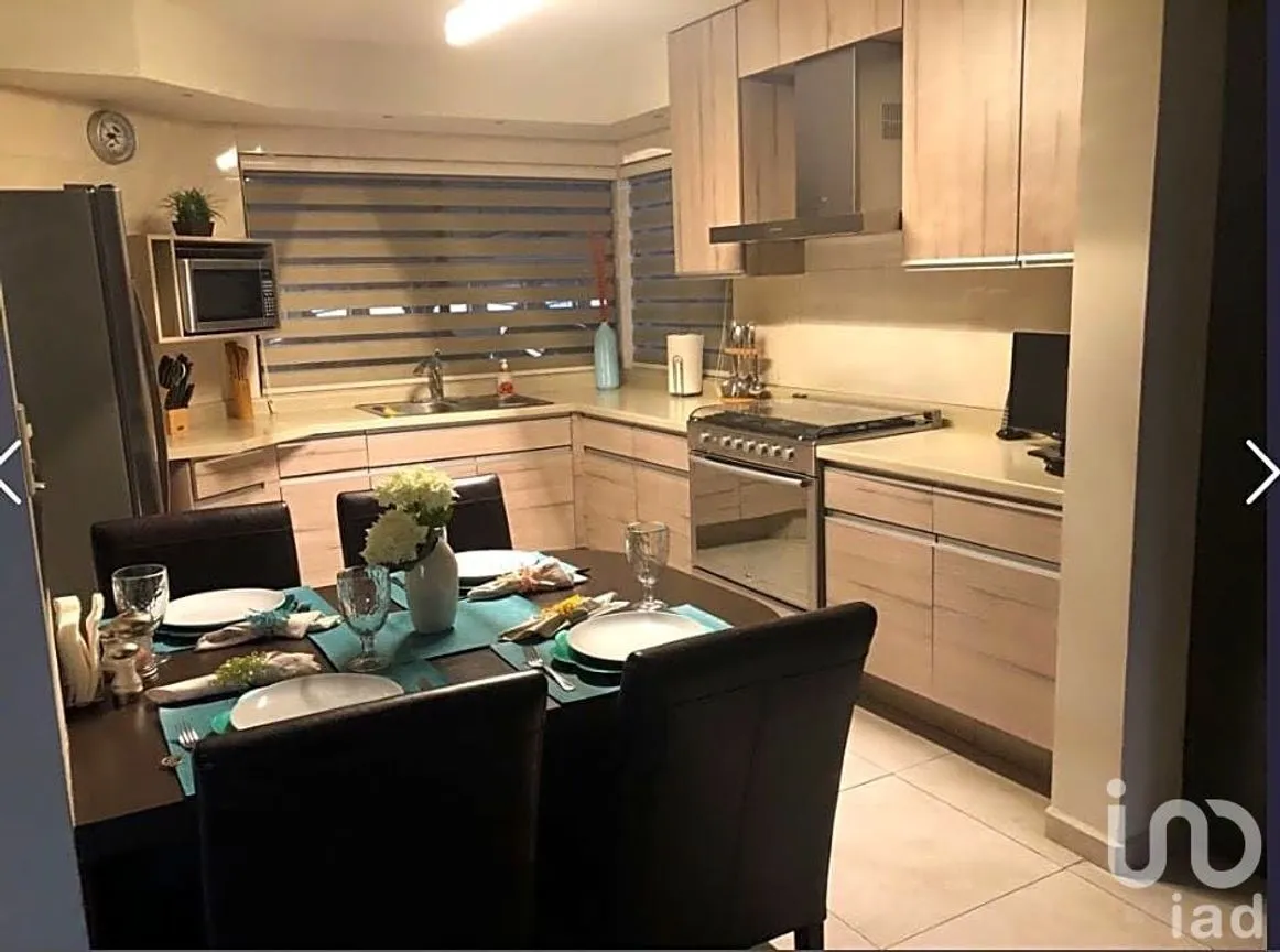 Casa en Venta en Colinas de las Cumbres, Monterrey, Nuevo León | NEX-253213 | iad México | Foto 3 de 10
