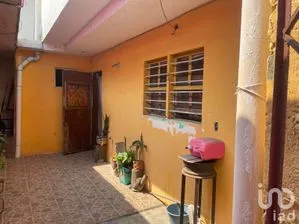 NEX-204086 - Casa en Venta, con 2 recamaras, con 1 baño, con 70 m2 de construcción.