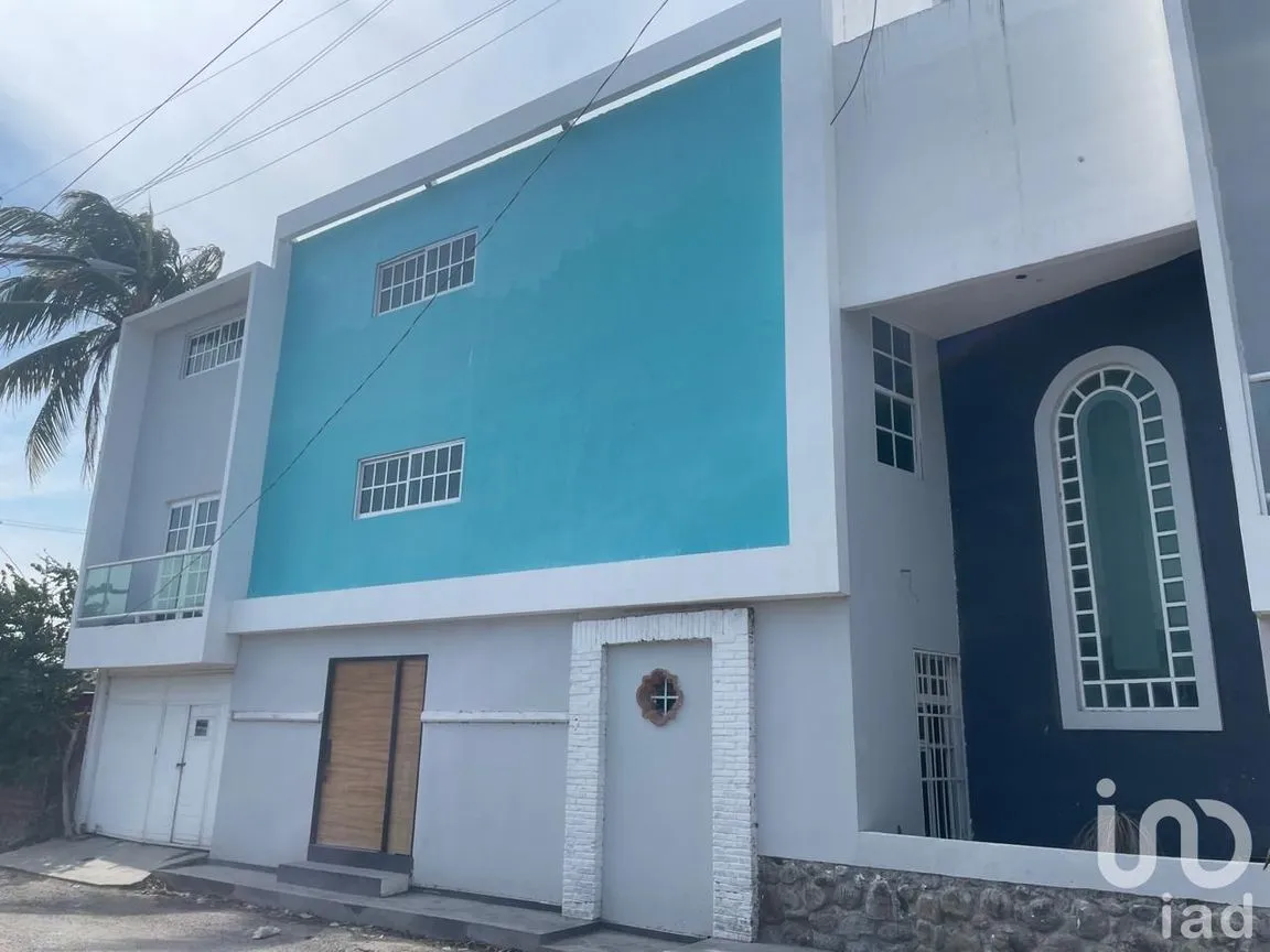 Casa en Venta en Ejido Primero de Mayo Sur, Boca del Río, Veracruz de Ignacio de la Llave | NEX-205780 | iad México | Foto 1 de 13