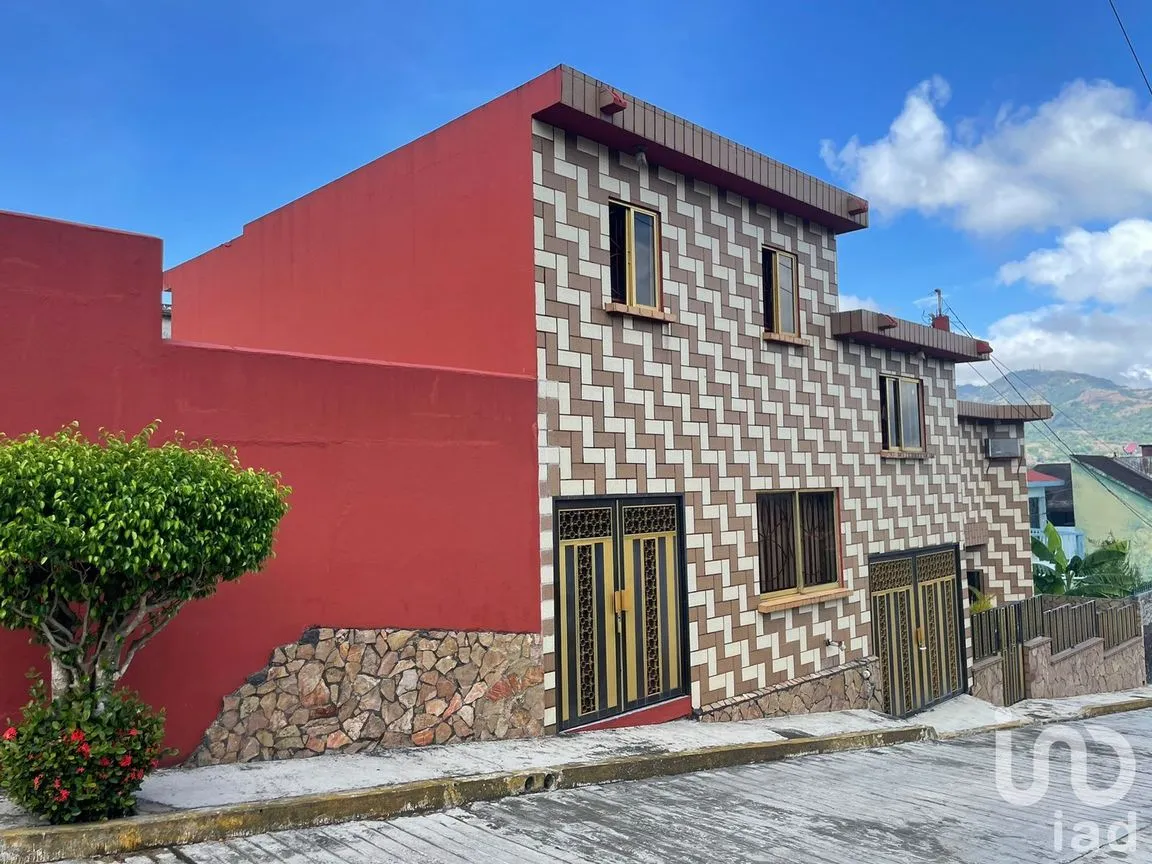 Casa en Venta en Buena Vista, Santiago Tuxtla, Veracruz de Ignacio de la Llave | NEX-212552 | iad México | Foto 2 de 12
