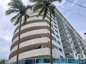 NEX-234813 - Departamento en Venta, con 3 recamaras, con 2 baños, con 158 m2 de construcción.